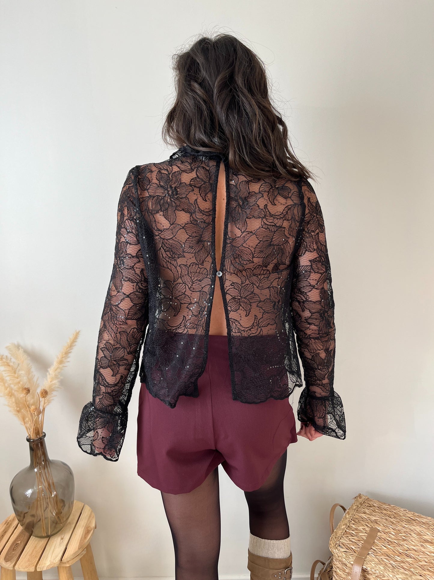 Blouse dentelle et sequins "Bella" noire