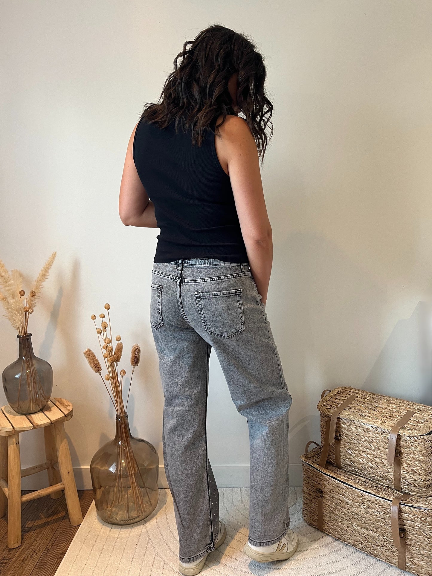 Jean "Alma" Wide Leg Gris – Détail Strass